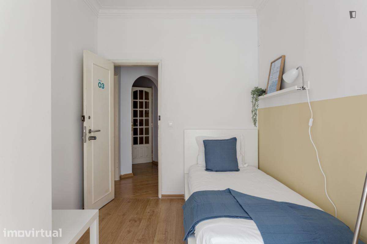 Quarto - localizado em Sete Rios Lisbon - Grande imagem: 4/17