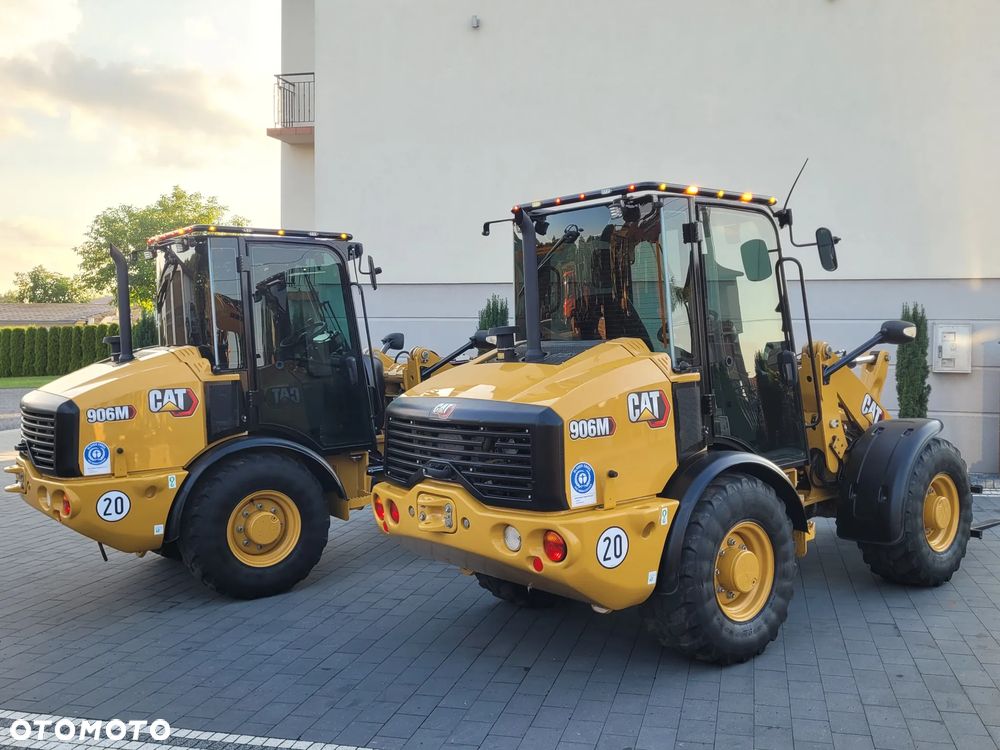 Caterpillar 906M / widły + łyżka otwierana / model 2022 r. / STAN IDEALNY / - 18