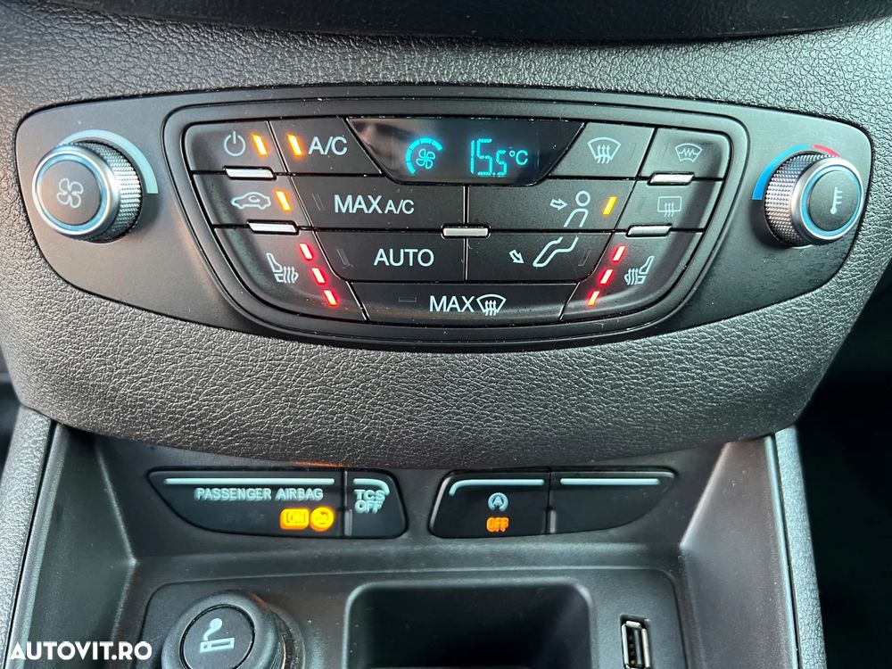 Ford Courier Van - 22