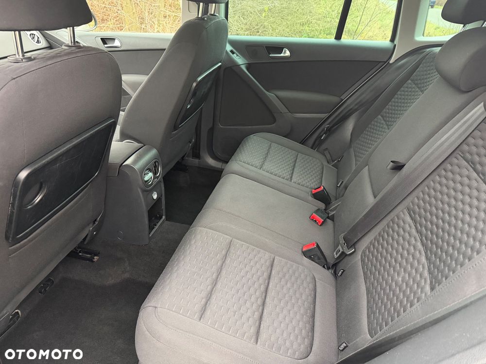 Volkswagen Tiguan 2.0 TSI 4Motion DSG Track & Field - 25