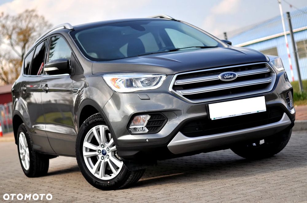 Ford Kuga - 1
