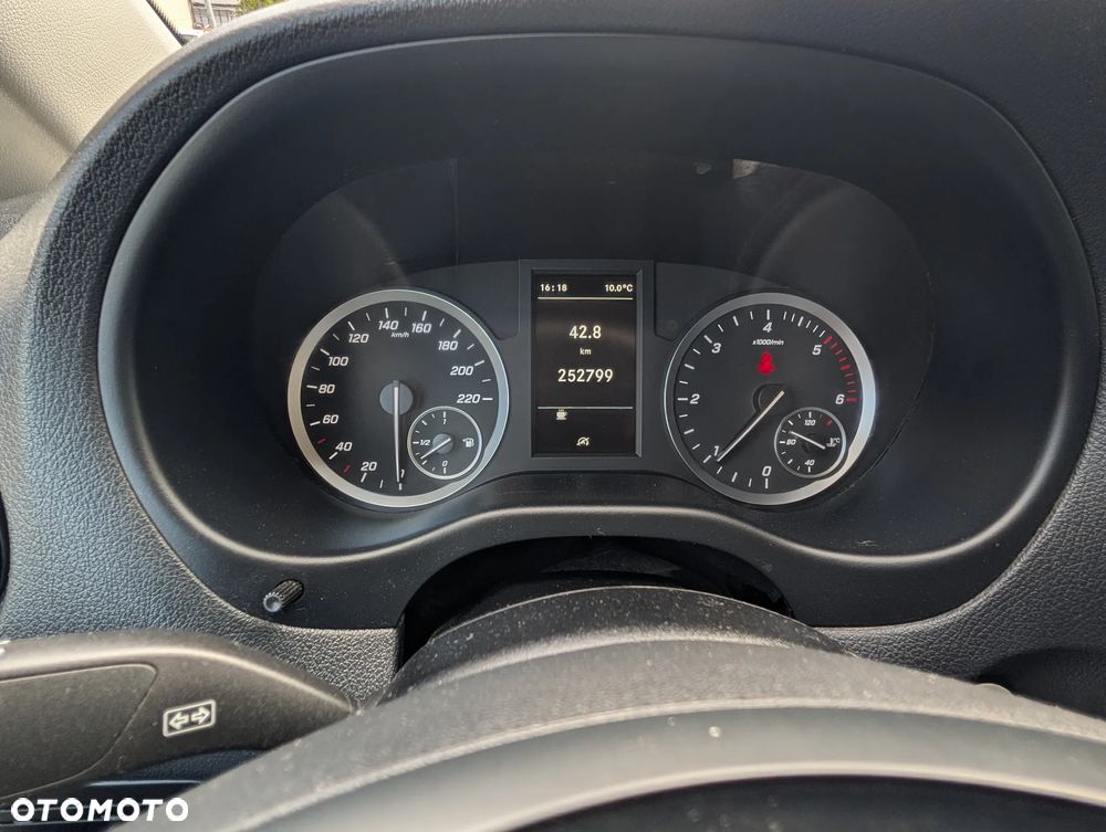 Mercedes-Benz Vito 110CDI long! 3-miejsca! klima! kamera! - 29