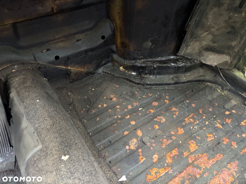 Volkswagen Karmann Ghia - 18