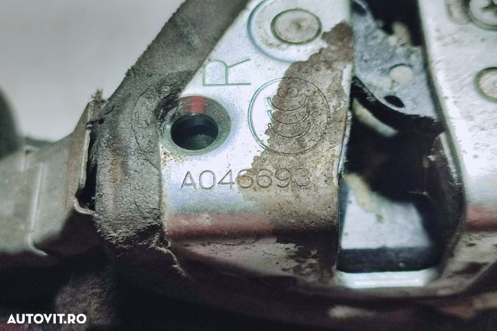 Broasca incuietoare usa drepata spate Toyota RAV4 3 (XA30) seria - 3