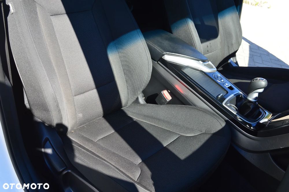 Hyundai i40 1.6 GDI Comfort + - 21