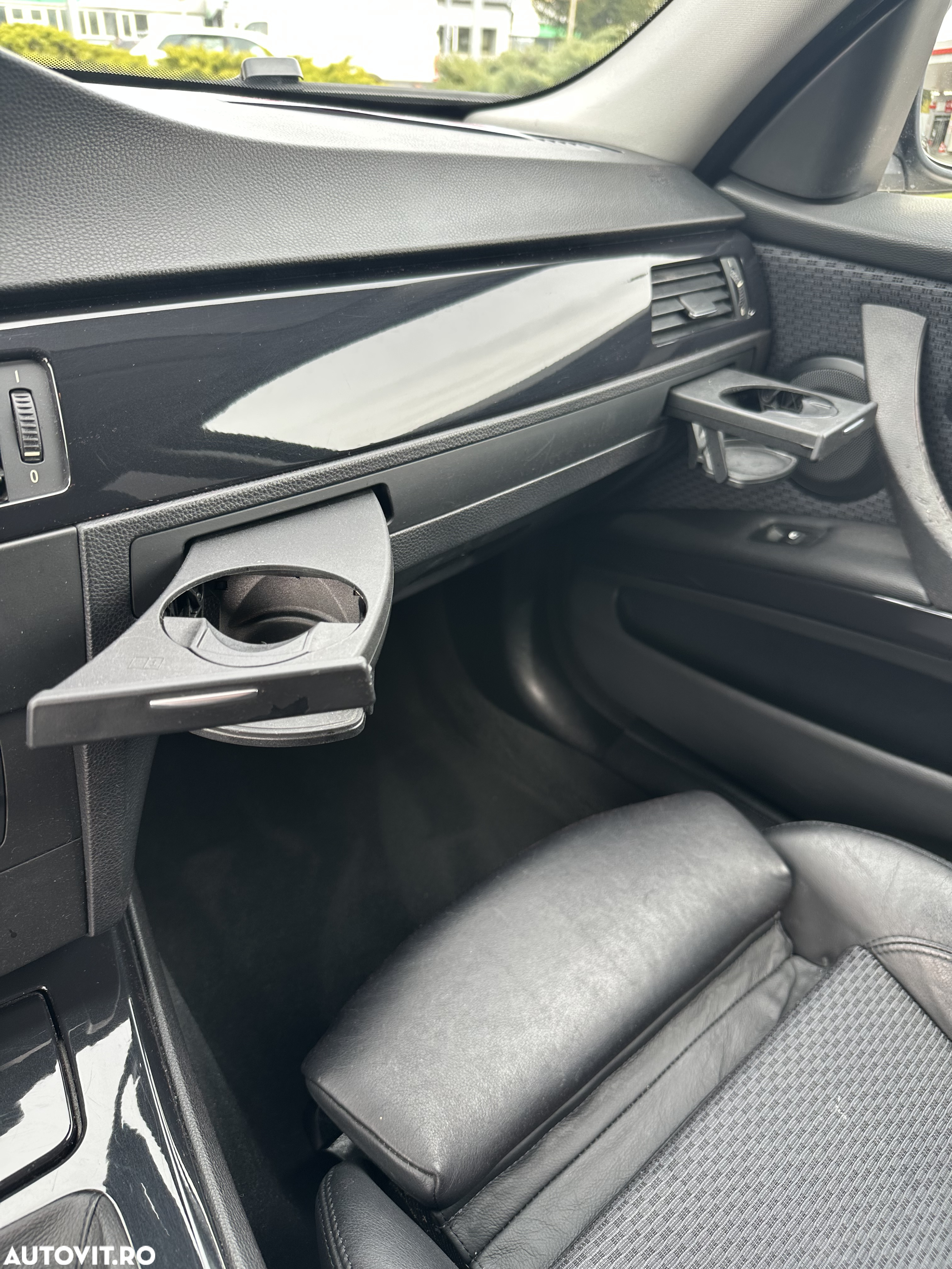 BMW Seria 3 320d xDrive DPF Touring - 15