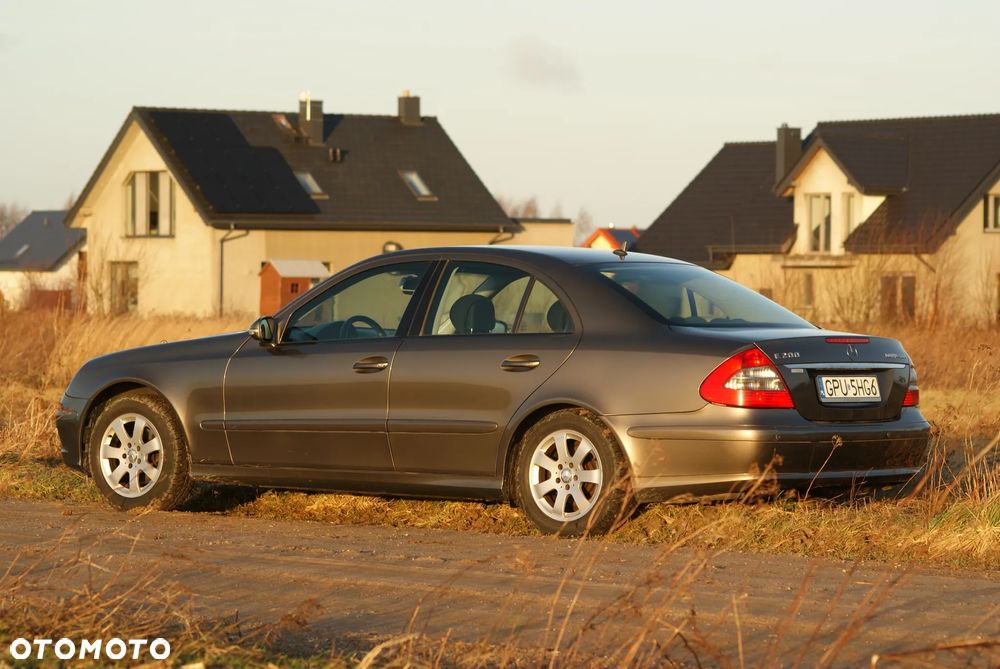 Mercedes-Benz Klasa E - 18