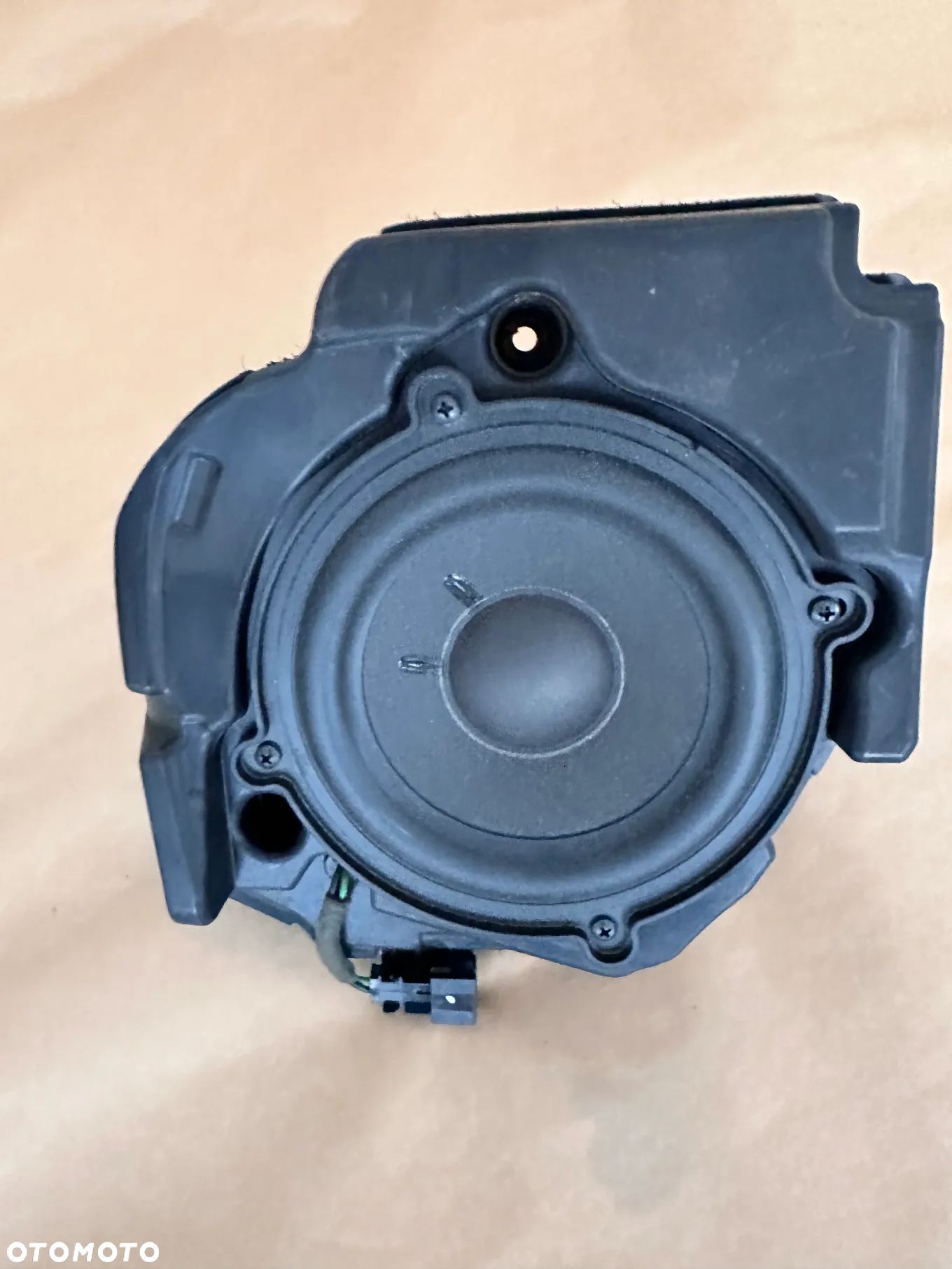 Głośnik BANG OLUFSEN Audi A6 A7 4G0035301 LT 4G0035302 PT - 1