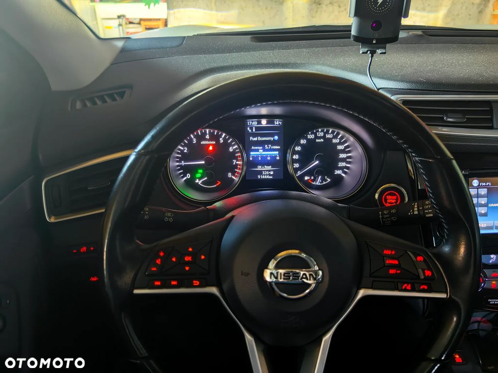 Nissan Qashqai - 23