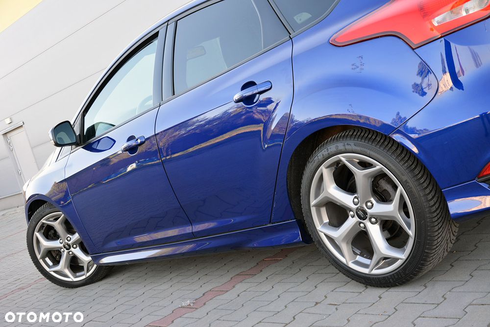 Ford Focus 2.0 TDCi ST - 10