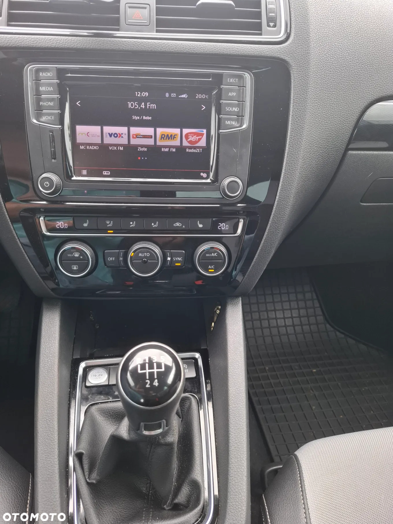 Volkswagen Jetta 2.0 TDI DPF BMT Highline - 12