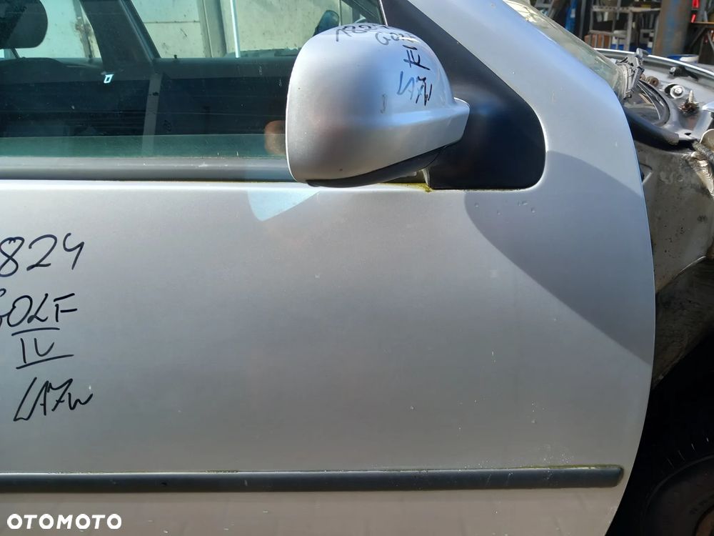 VW GOLF IV DRZWI PRAWE PRZEDNIE PRAWY PRZÓD KOLOR: LA7W - 3