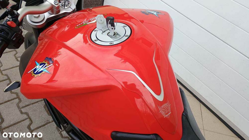 MV AGUSTA Brutale - 11