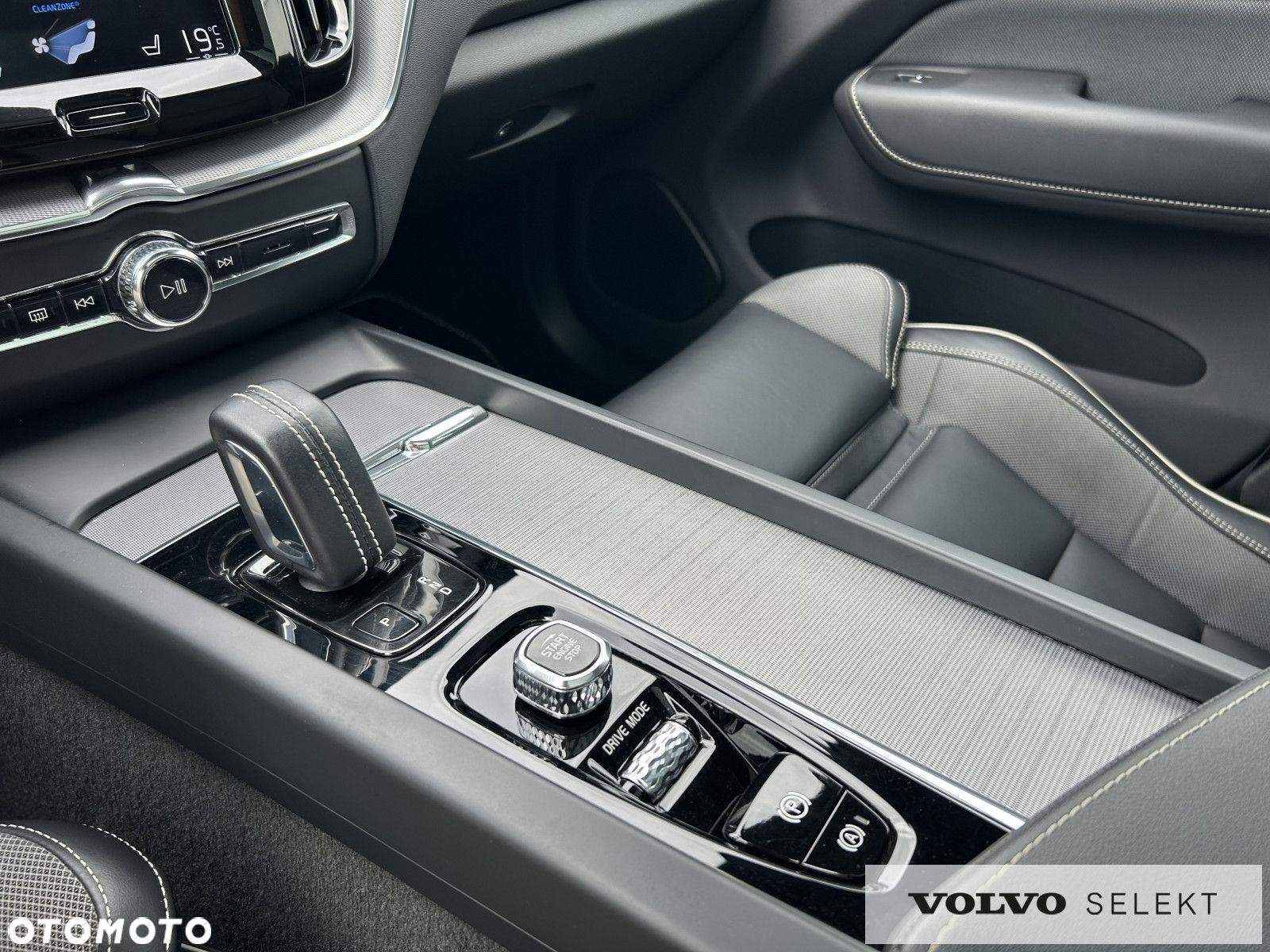 Volvo XC 60 - 24
