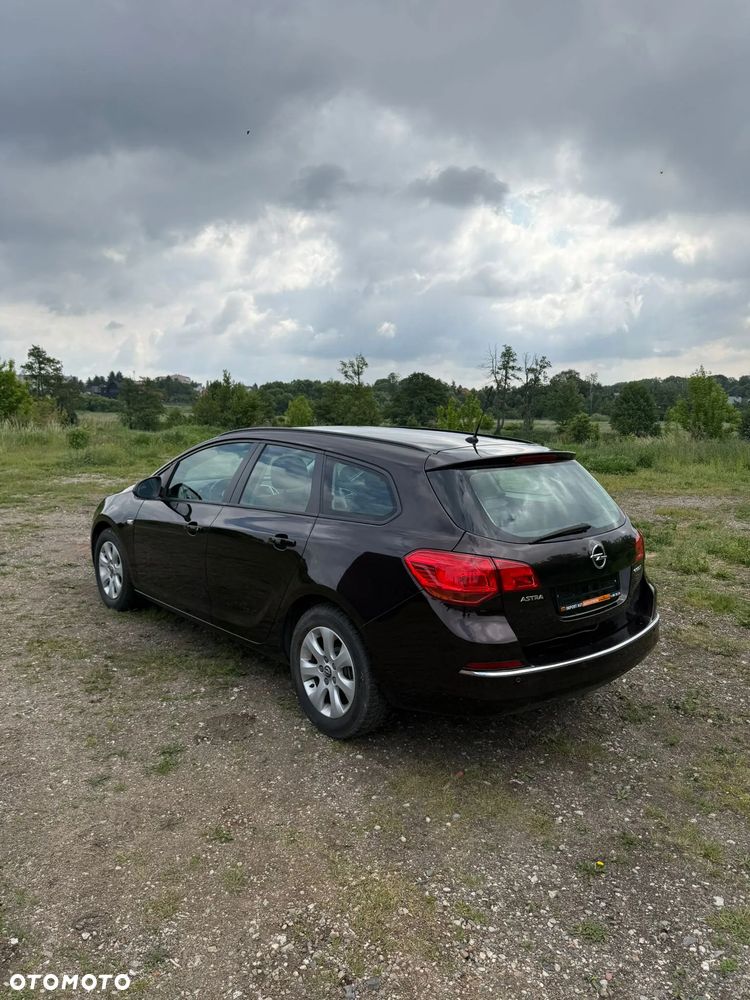 Opel Astra 1.7 CDTI DPF ENERGY - 4
