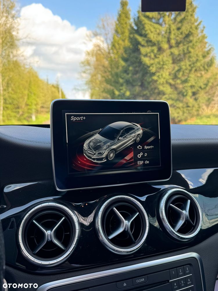 Mercedes-Benz CLA AMG 45 4Matic AMG Speedshift DCT 7G AMG Night Edition - 28