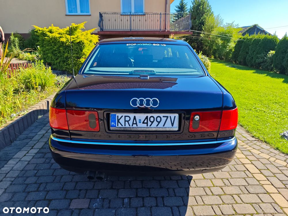 Audi A8 - 6