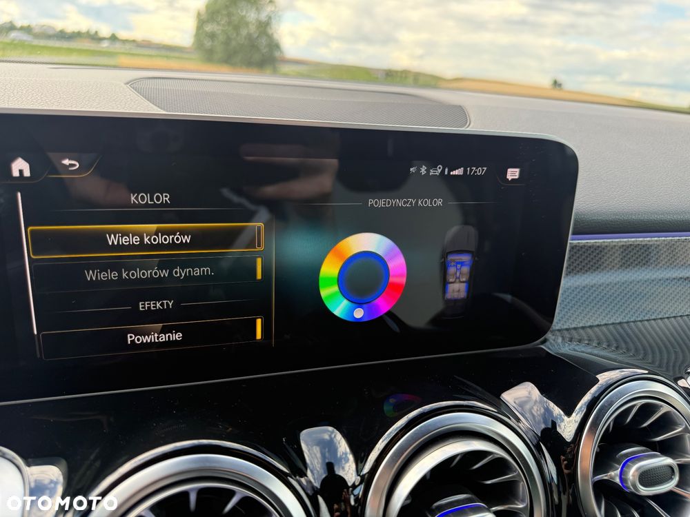 Mercedes-Benz GLB 250 8G-DCT AMG Line - 10
