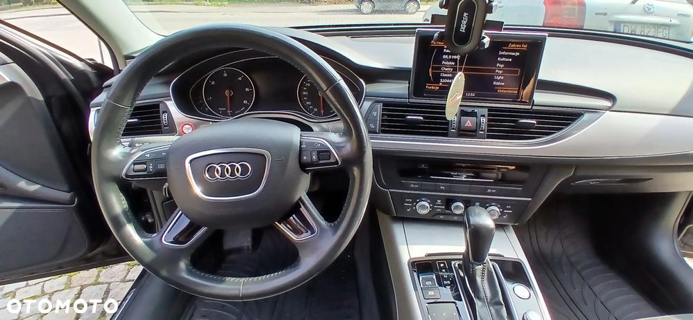 Audi A6 Avant 2.0 TDI Ultra DPF S tronic - 11