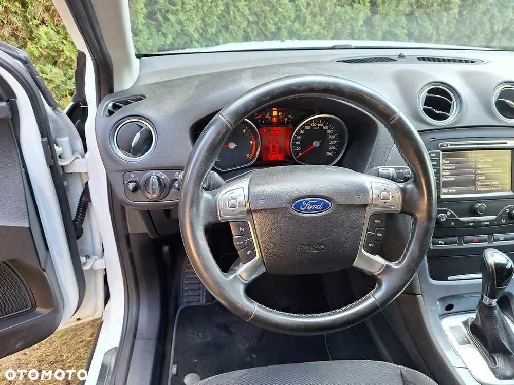 Ford Mondeo 2.0 TDCi Titanium - 18