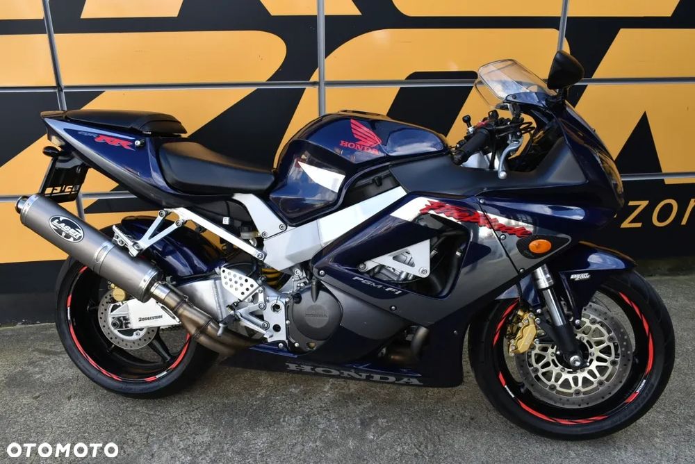 Honda CBR - 3