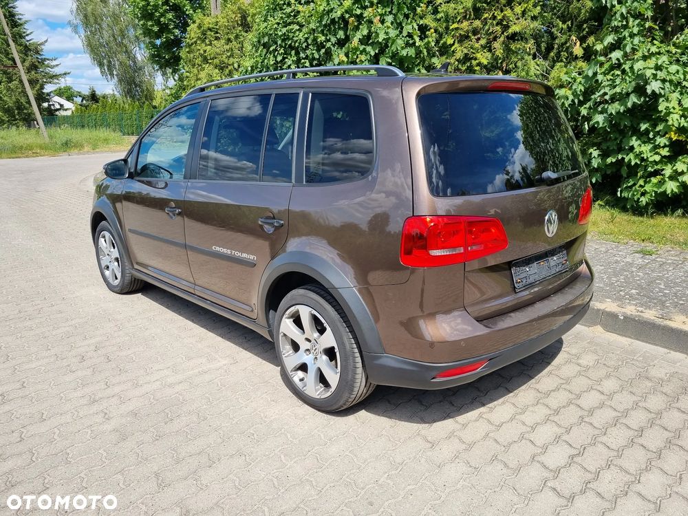 Volkswagen Touran 2.0 TDI DPF Cross - 7