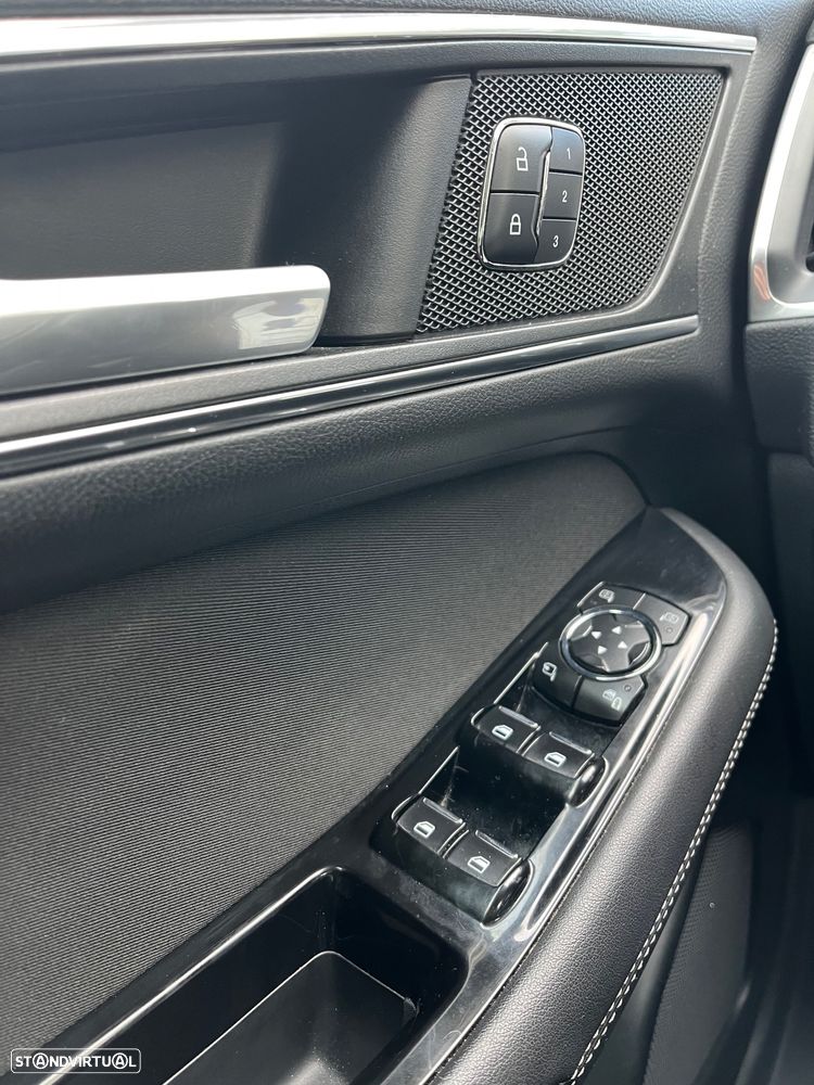 Ford S-Max 2.0 TDCi Titanium - 10