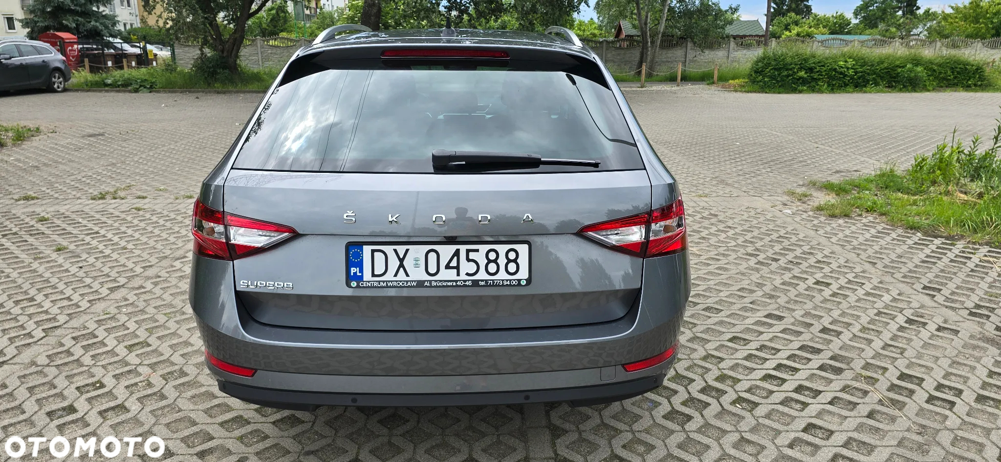 Skoda Superb 2.0 TDI SCR Ambition DSG - 4
