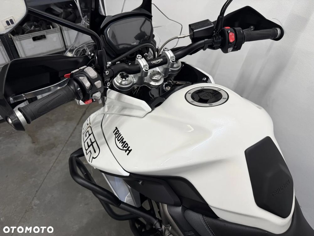 Triumph Tiger - 24