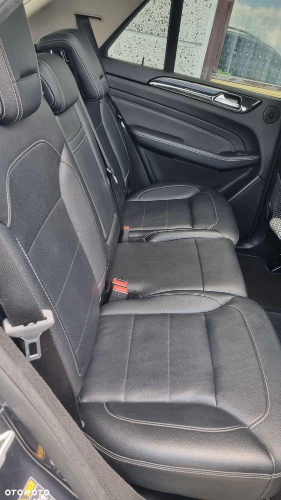 Mercedes-Benz ML - 14