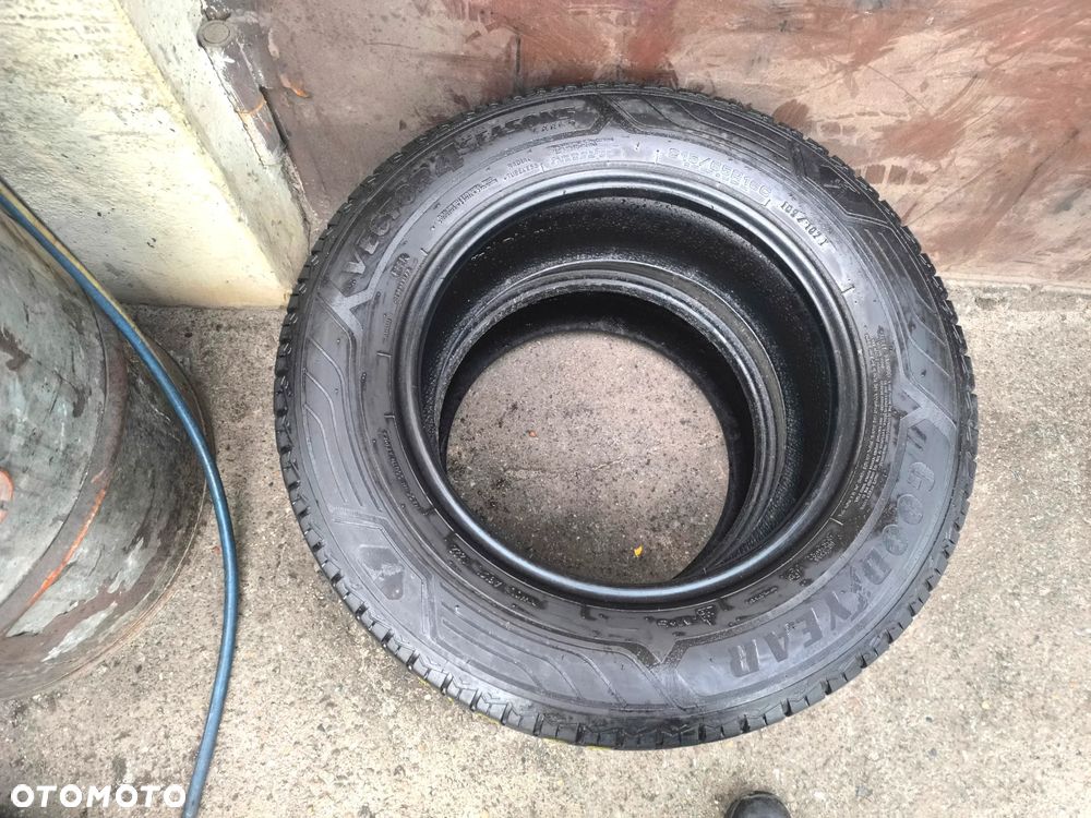 215/65R16C 16 C 109/107T Opony Całoroczne Wielosezonowe GOODYEAR VECTOR 4SEASONS CARGO 5,5mm Legnica ALU-RAD 22r. 215/65 - 5
