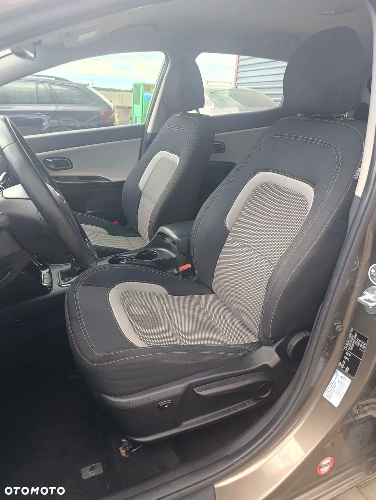 Kia Ceed 1.6 GDI Dream Team Edition - 13