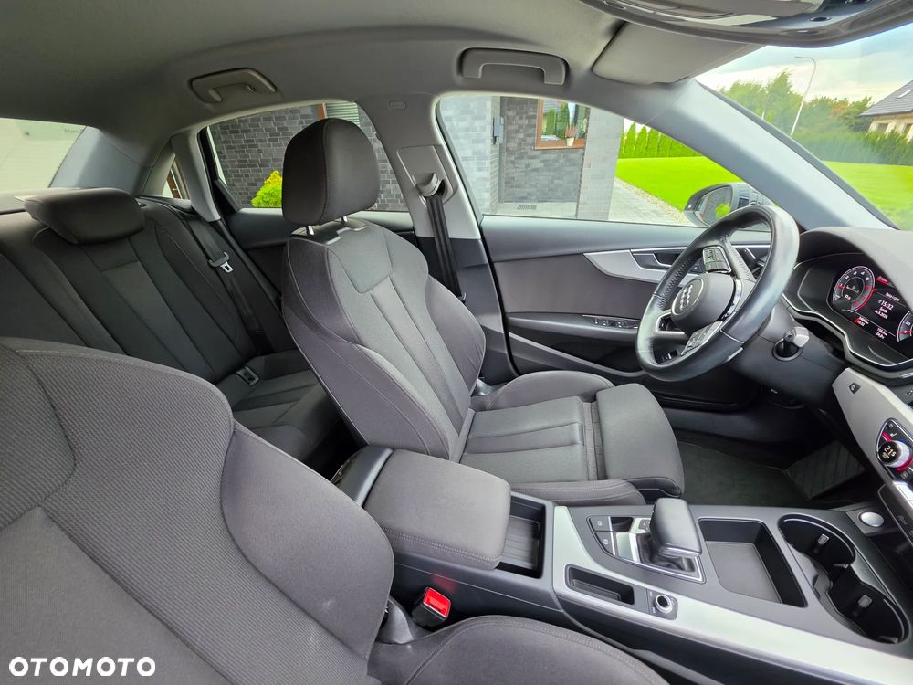 Audi A4 Limousine 35 TFSI mHEV Advanced S tronic - 23