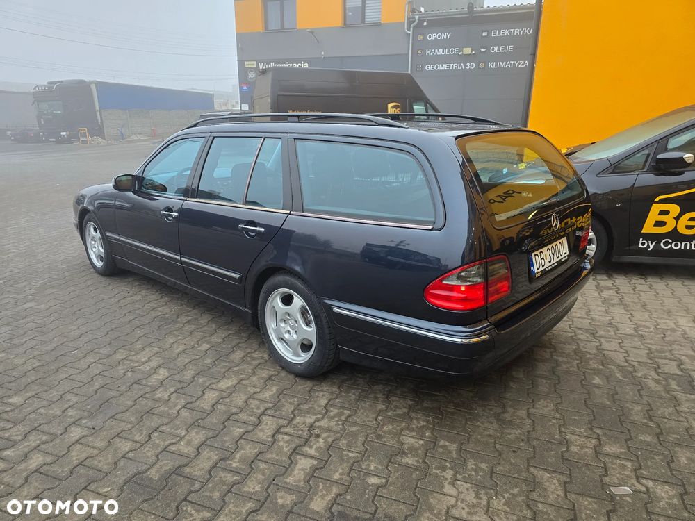 Mercedes-Benz Klasa E - 3