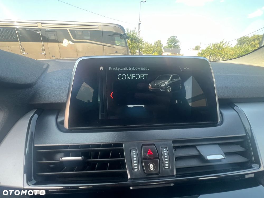 BMW Seria 2 216d Advantage - 29