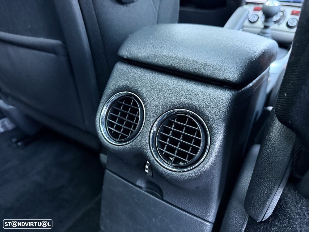 Peugeot 308 SW 1.6 HDi Sport CVM6 - 31