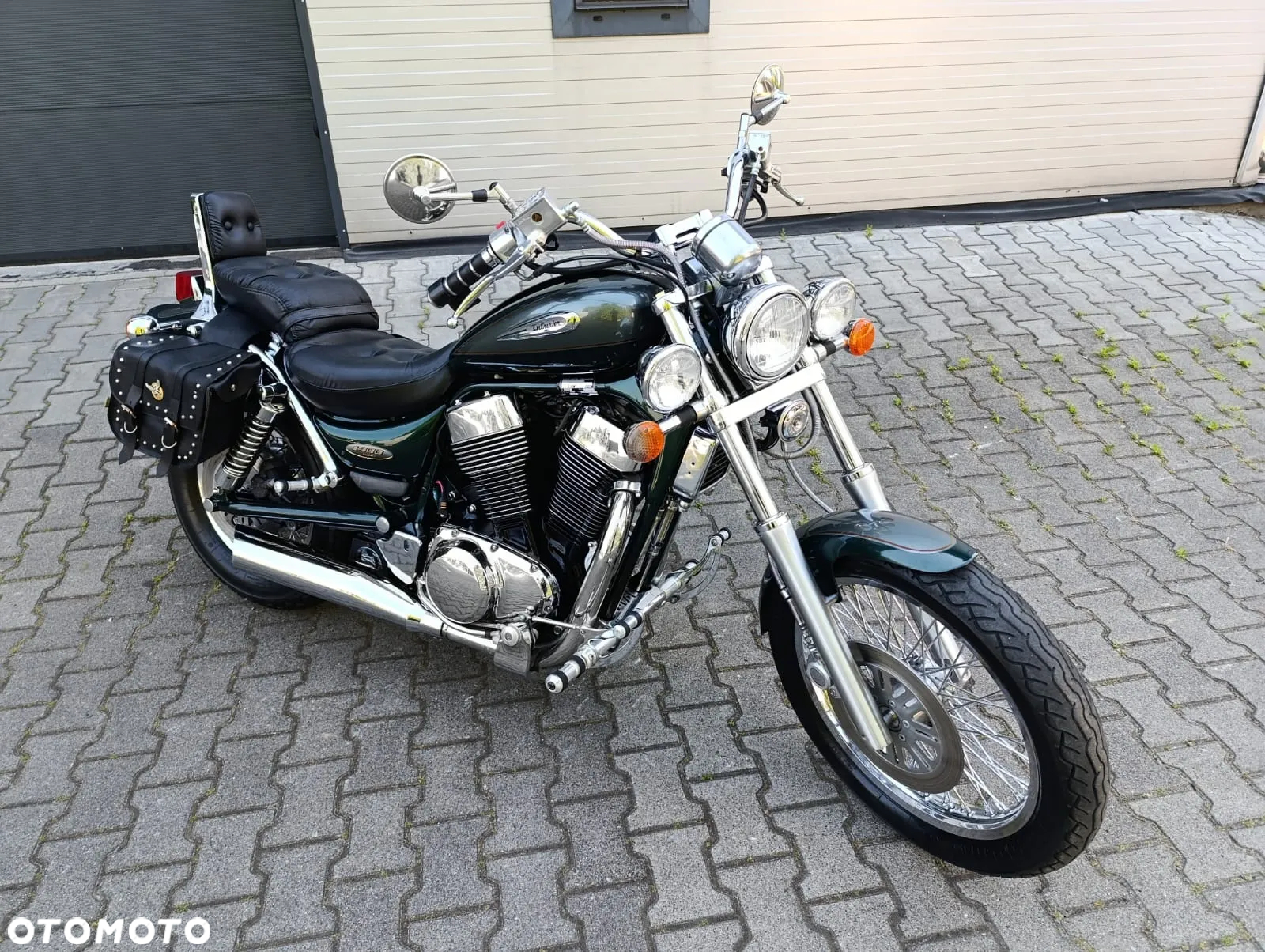 Suzuki Intruder - 2