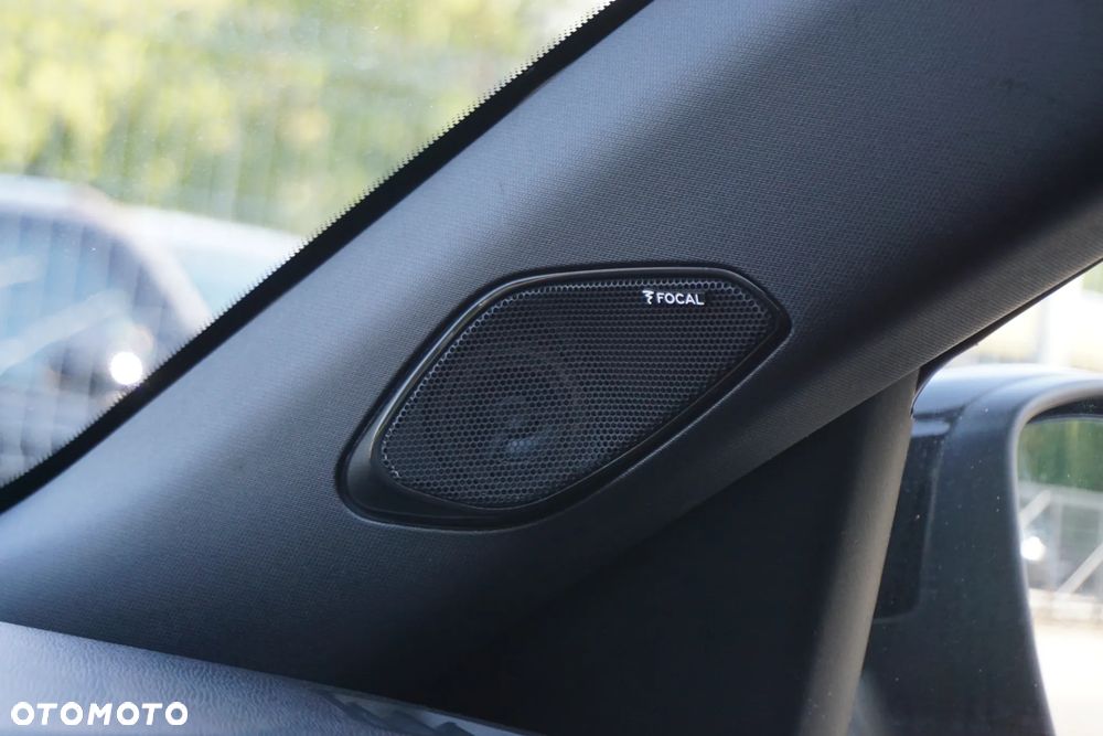 Peugeot 2008 PureTech 130 EAT8 GT - 24