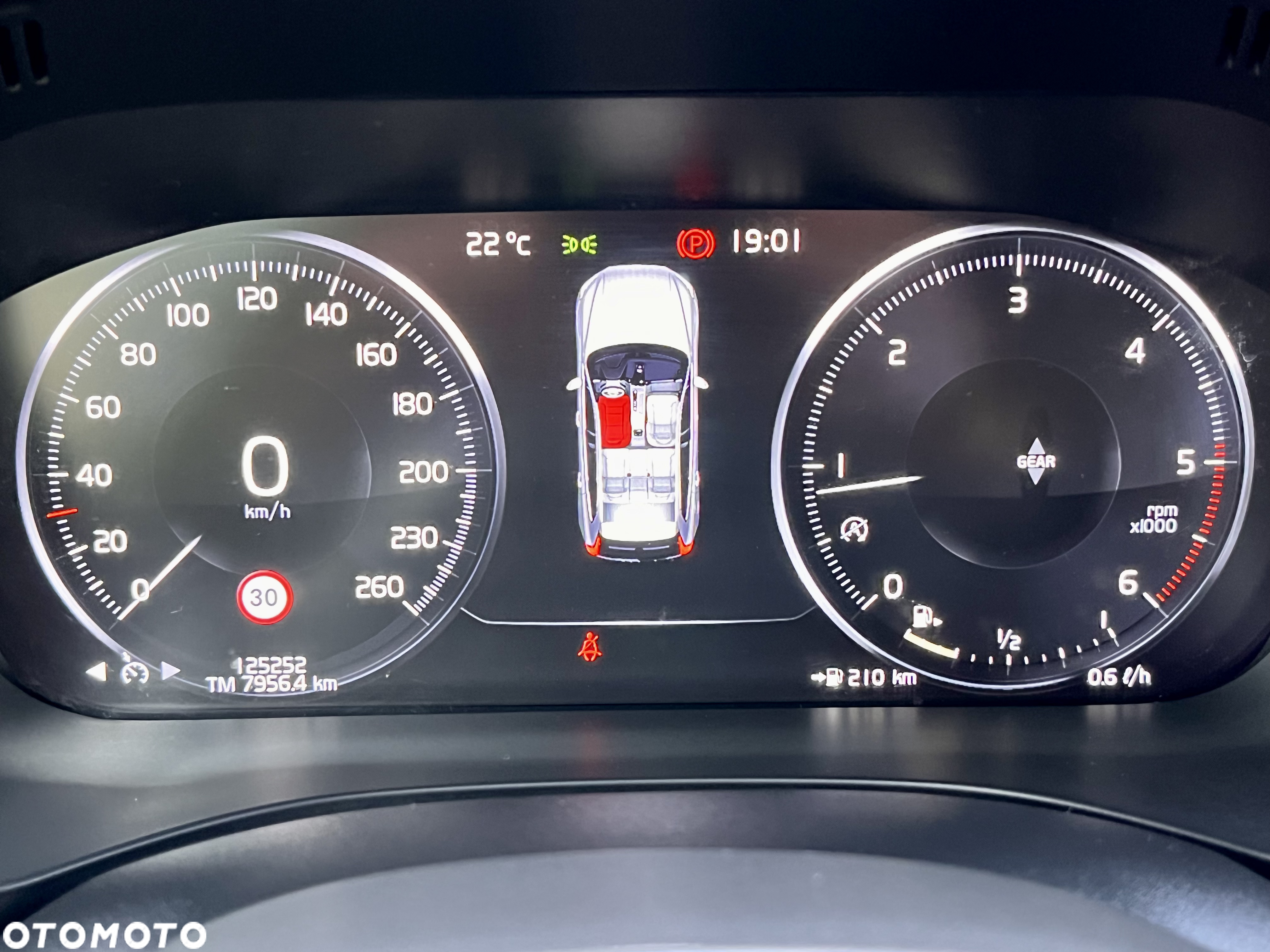 Volvo XC 60 D3 Momentum Pro - 36
