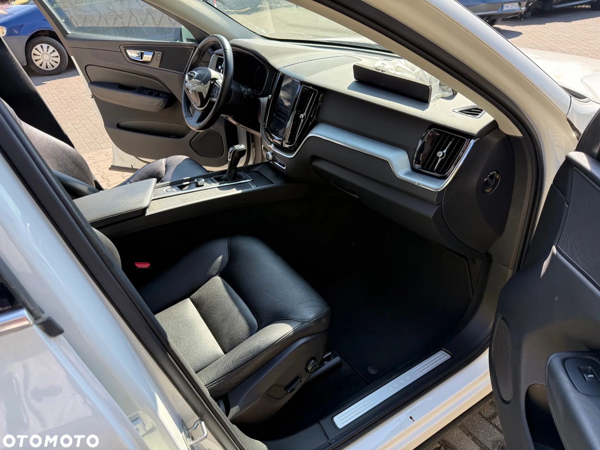 Volvo XC 60 D3 Momentum Pro - 13