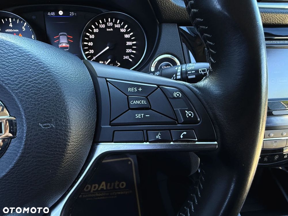 Nissan Qashqai 1.3 DIG-T N-Connecta EU6d - 23