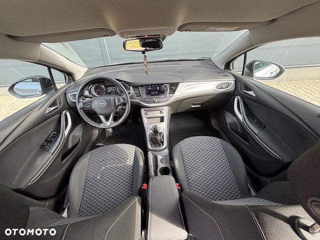 Opel Astra 1.2 T Edition S&S - 18