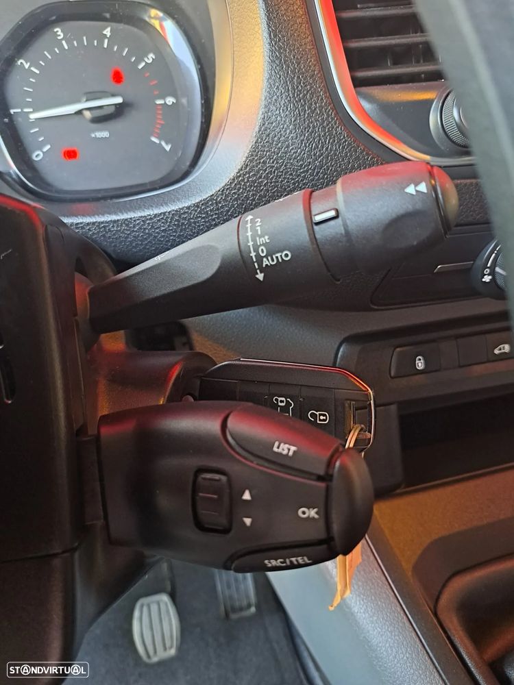 Citroën Jumpy Longa | 2.0 BlueHDI | 3 Lug. - 26