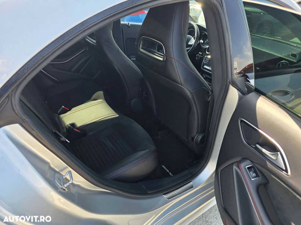 Mercedes-Benz CLA - 12
