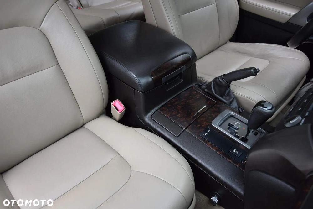 Toyota Land Cruiser LC 4.5 D-4D Prestige - 25