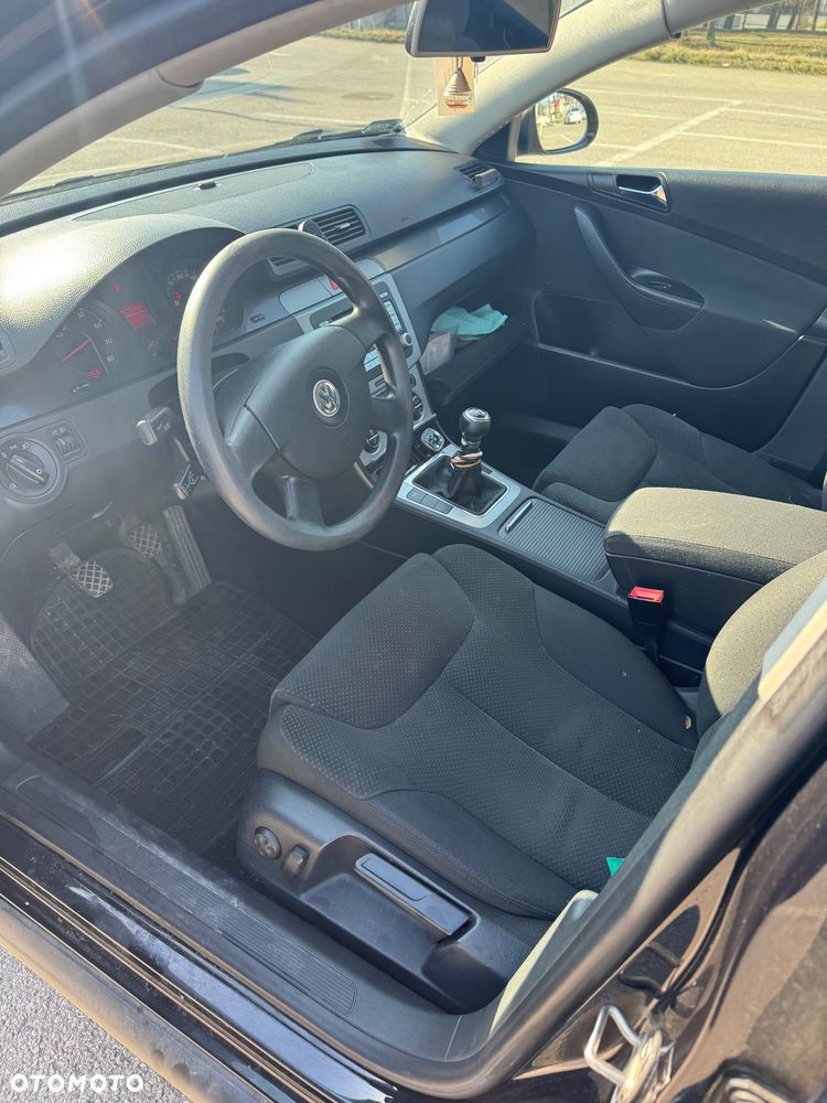 Volkswagen Passat 2.0 FSI Comfortline - 3