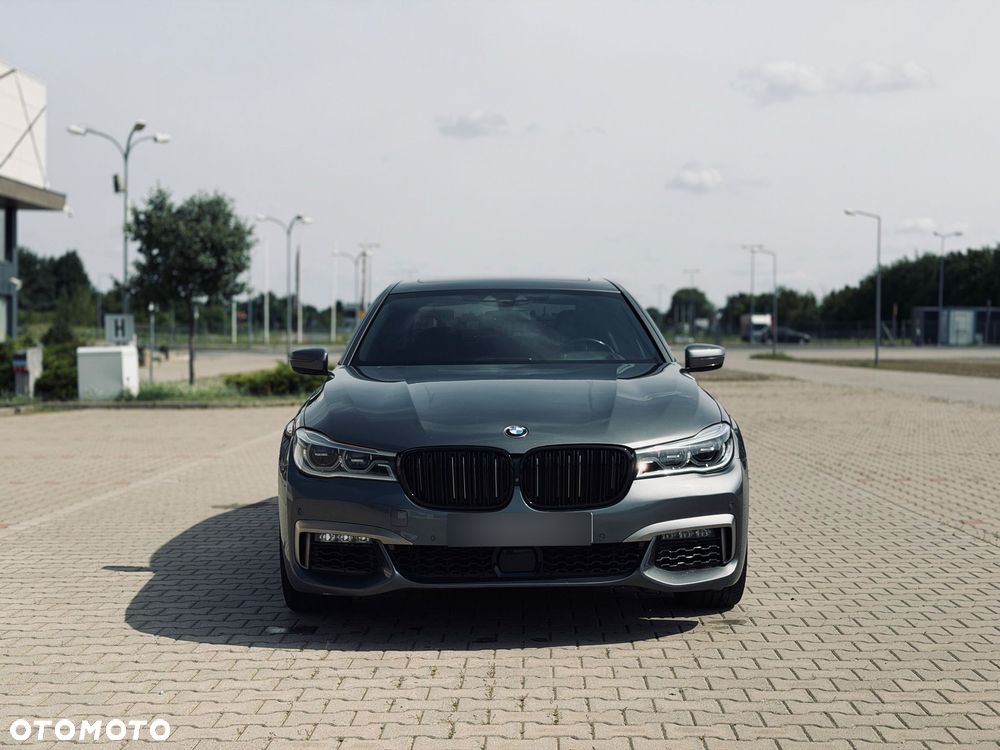 BMW Seria 7 750Li xDrive - 4
