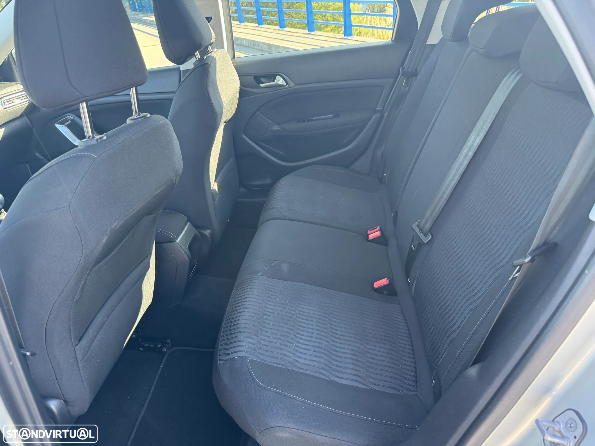 Peugeot 308 SW 1.6 BlueHDi Style - 16