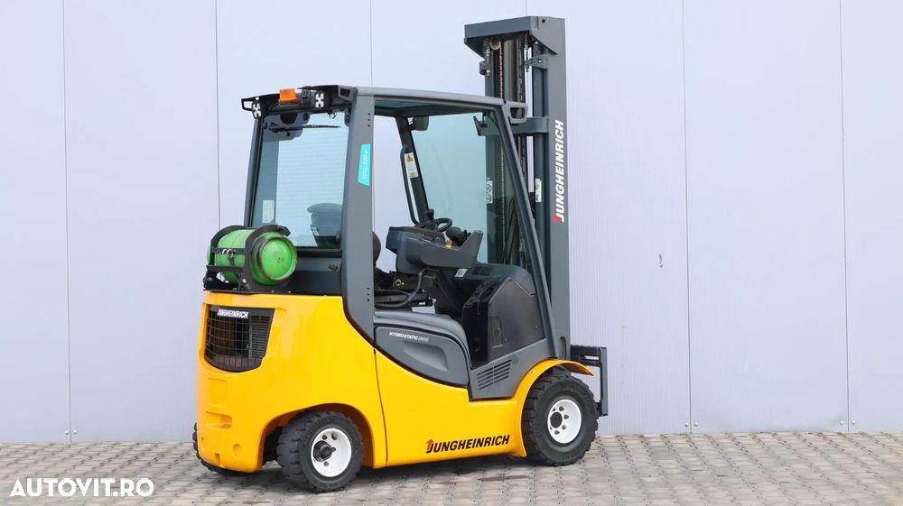 Jungheinrich TFG 320s - 8