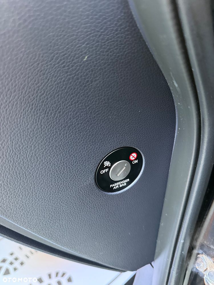 Kia Rio 1.2 Fifa World Cup Edition - 32